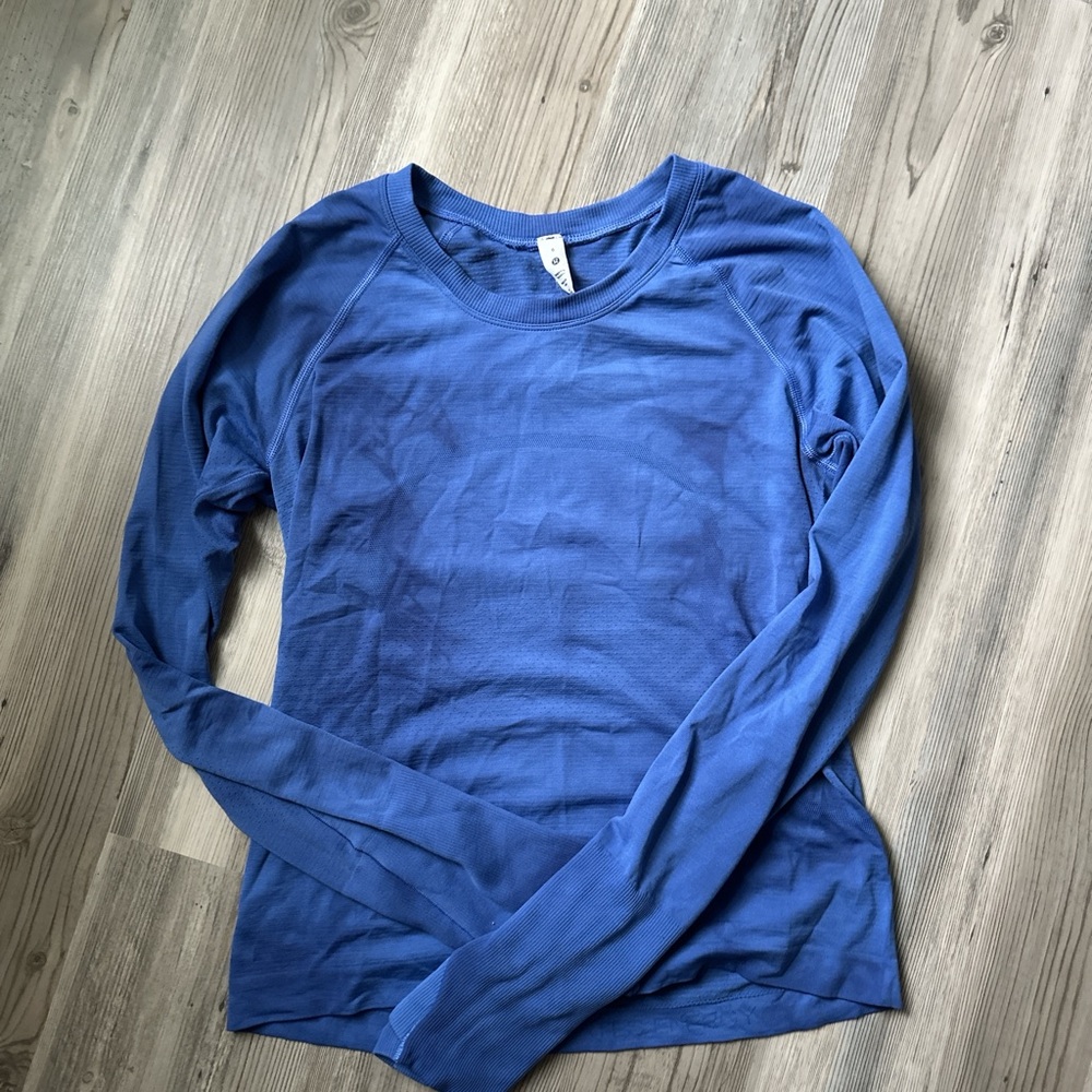 Lululemon Long Sleeve Women's Top